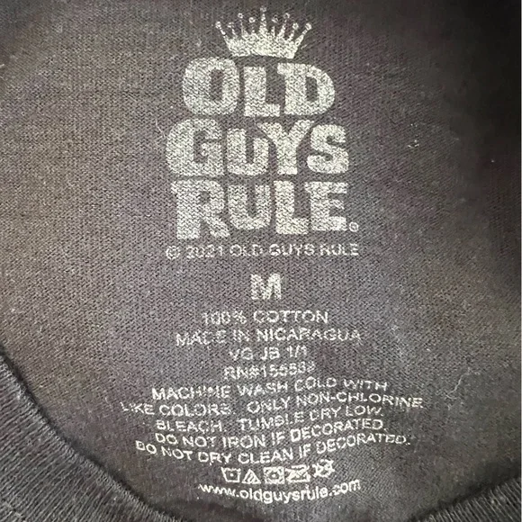 NWOT Old Guys Rule ‘Red, White & Blues’ Guitar & Records Cotton Black Tee Shirt - Picture 5 of 5